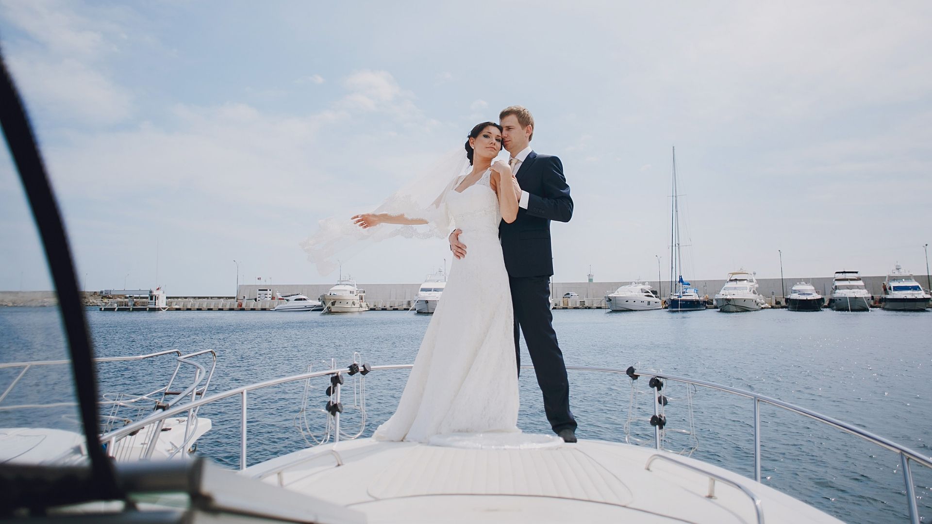 Sarah &amp; Tim: Cockliffe House Wedding